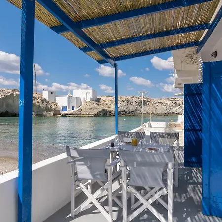 Almera Sea View Boat House *