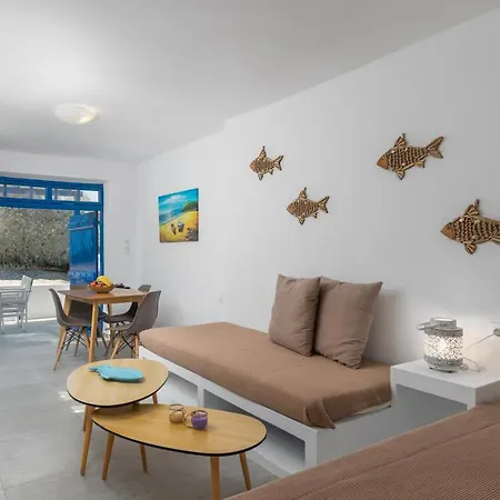 Almera Sea View Boat House Adamantas (Milos)